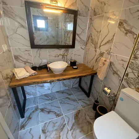 Aparthotel Mai *