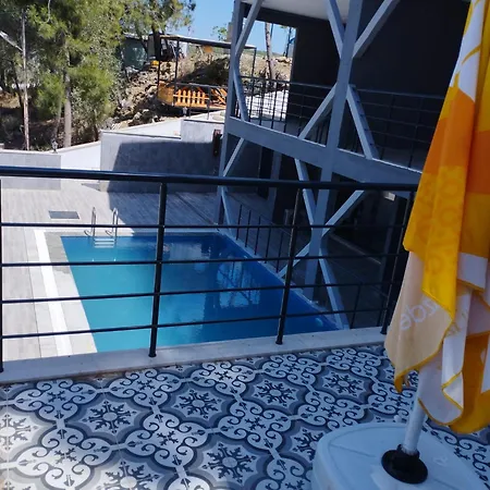 Mai Aparthotel *