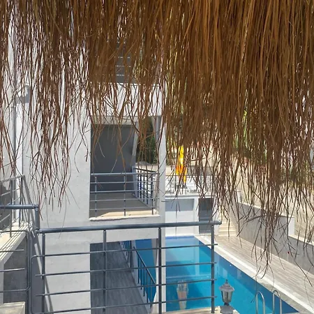 Mai Aparthotel